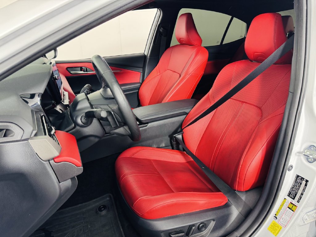 Used 2026 Toyota Camry XSE w/ Premium Plus Package FWD image 7
