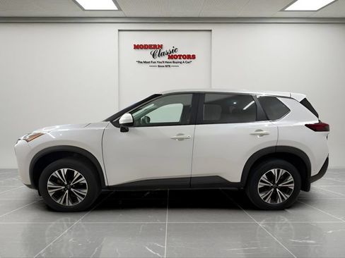 Used 2023 Nissan Rogue SV FWD image 4