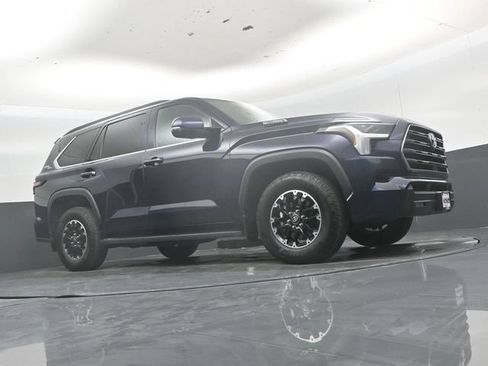 Used 2025 Toyota Sequoia SR5 w/ TRD Off-Road Package AWD/4WD image 42