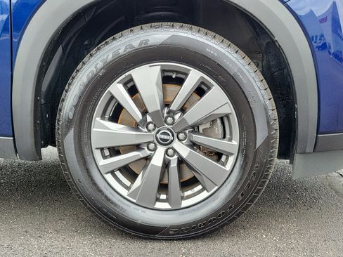 Used 2025 Nissan Pathfinder SV AWD/4WD image 5