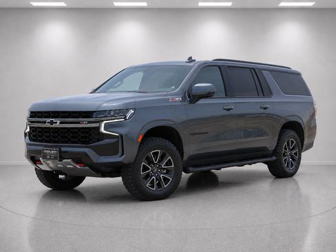Used 2021 Chevrolet Suburban Z71 w/ Z71 Off-Road Package AWD/4WD image 7