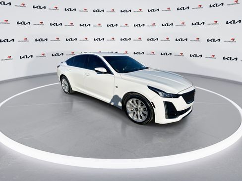 Used 2023 Cadillac CT5 Luxury image 2