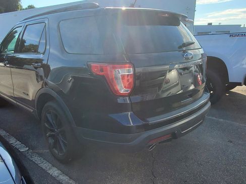 Used 2019 Ford Explorer XLT w/ Equipment Group 202A FWD image 6