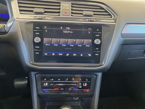 Used 2023 Volkswagen Tiguan SE FWD image 54
