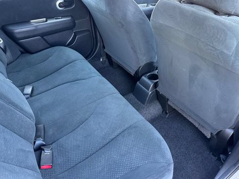 Used 2011 Nissan Versa 1.8 S FWD image 19