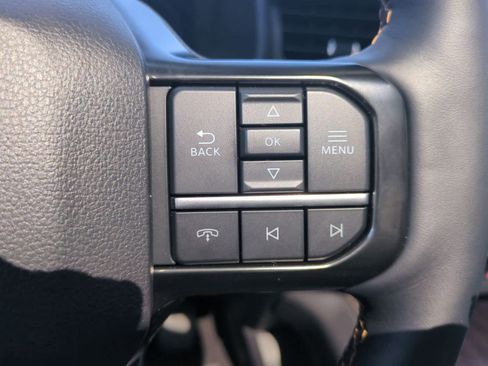 Used 2024 Ford Expedition Platinum image 26