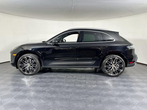 Certified 2023 Porsche Macan AWD/4WD image 2