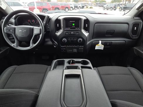 Used 2025 Chevrolet Silverado 1500 Custom Trail Boss w/ LPO, Dark Essentials Package AWD/4WD image 13