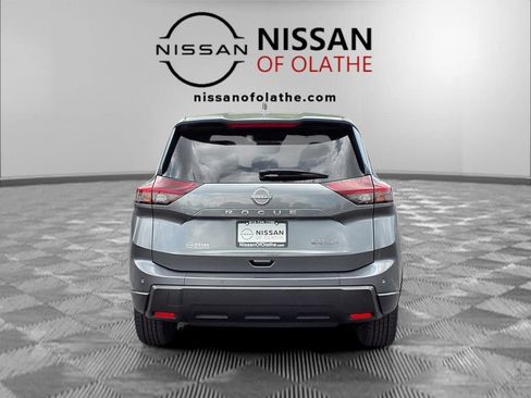Used 2024 Nissan Rogue SV AWD/4WD image 28