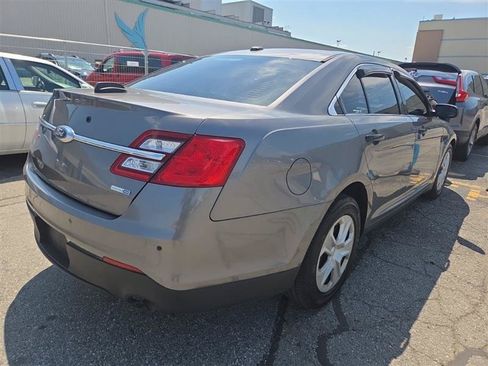 Used 2018 Ford Taurus Police Interceptor AWD image 4