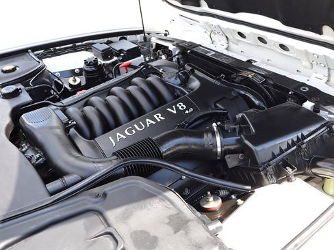 Used 2003 Jaguar XJ8 L RWD image 50