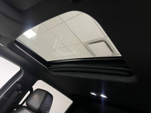 Used 2022 Chevrolet Silverado 1500 High Country image 48