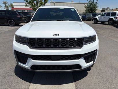 New 2026 Jeep Grand Cherokee Altitude