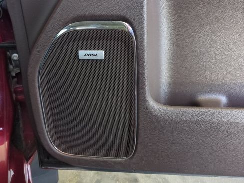 Used 2015 GMC Sierra 2500 Denali w/ Duramax Plus Package AWD/4WD image 40