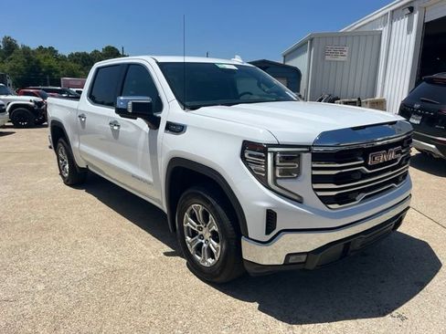 Used 2024 GMC Sierra 1500 SLT RWD image 1