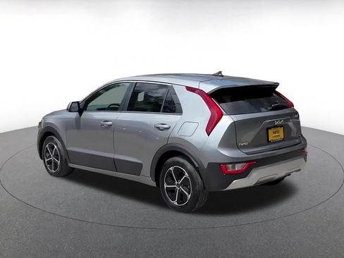 Used 2026 Kia Niro LX FWD image 10