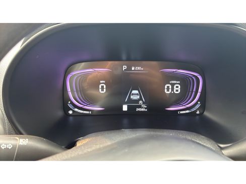 Used 2025 Kia Soul LX w/ LX Technology Package FWD image 15