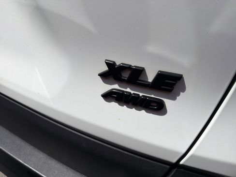 Used 2023 Toyota RAV4 XLE w/ Convenience Package AWD/4WD image 7