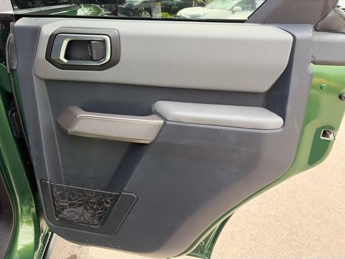 Used 2023 Ford Bronco Black Diamond AWD/4WD image 16