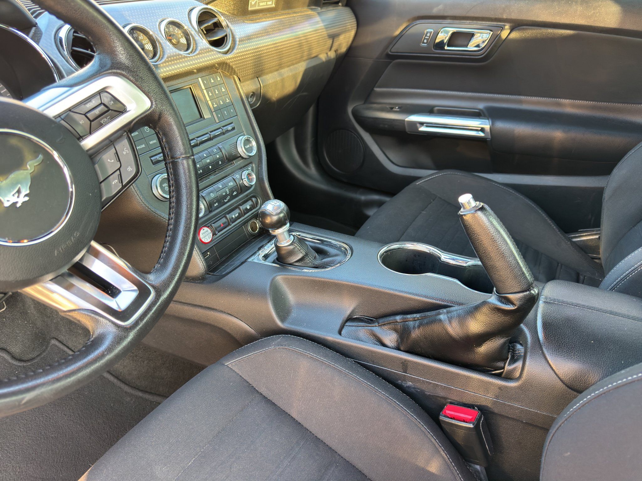 Used 2017 Ford Mustang GT w/ GT Performance Package RWD image 4