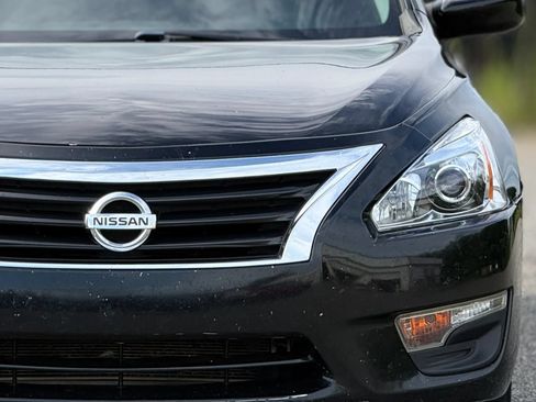 Used 2015 Nissan Altima 2.5 S w/ Power Driver Seat Package FWD image 12