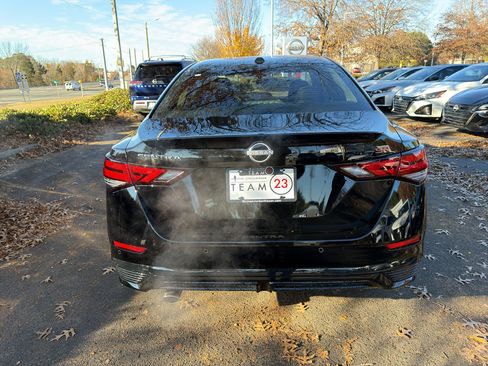 New 2025 Nissan Sentra SR image 6