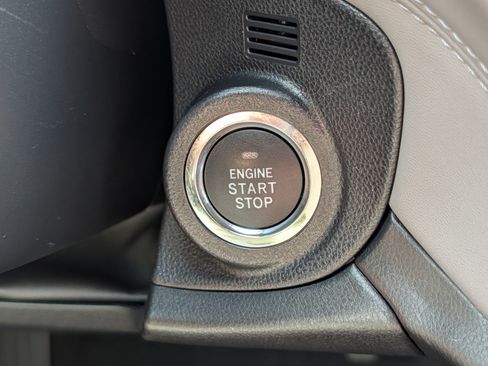 Certified 2025 Subaru Outback Premium AWD/4WD image 29