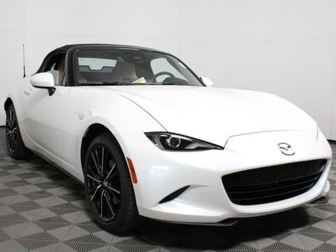 New 2026 MAZDA MX-5 Miata Grand Touring image 1