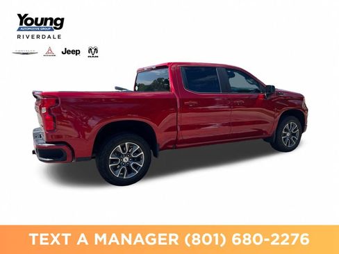 Used 2023 Chevrolet Silverado 1500 RST AWD/4WD image 5