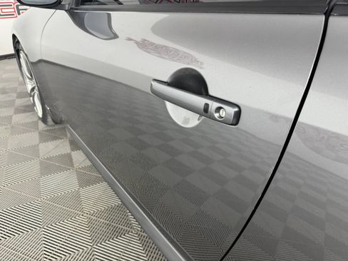 Used 2013 INFINITI G37 Journey w/ Premium Pkg image 24