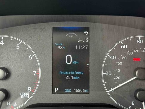 Used 2025 Toyota Corolla LE FWD image 24