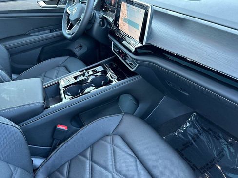 New 2026 Volkswagen Atlas Cross Sport SE image 15