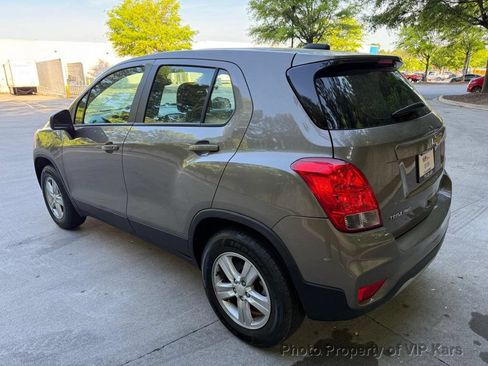 Used 2022 Chevrolet Trax LS AWD/4WD image 7