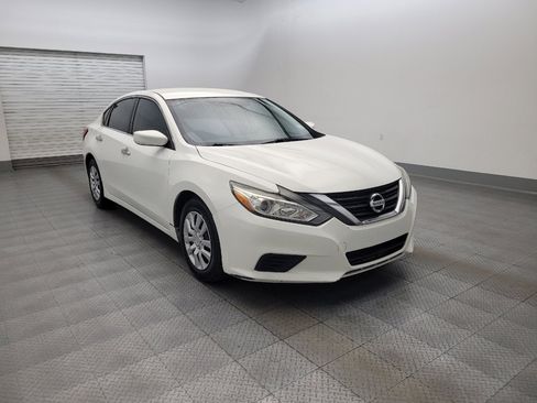 Used 2017 Nissan Altima 2.5 S w/ Power Driver Seat Package FWD image 13
