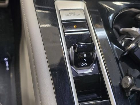 Used 2025 Volkswagen Atlas SEL Premium R-Line AWD/4WD image 20