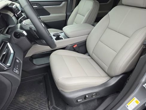 New 2026 GMC Acadia Elevation w/ Elevation Premium Package FWD image 35