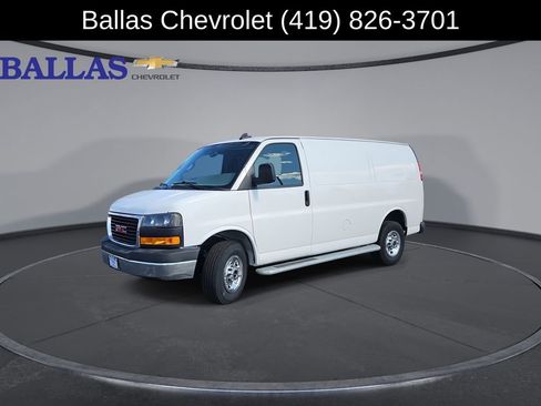 Certified 2024 GMC Savana 2500 w/ Driver Convenience Package RWD image 4