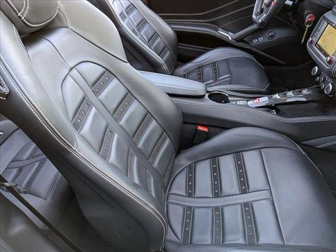 Used 2015 Ferrari California T image 18