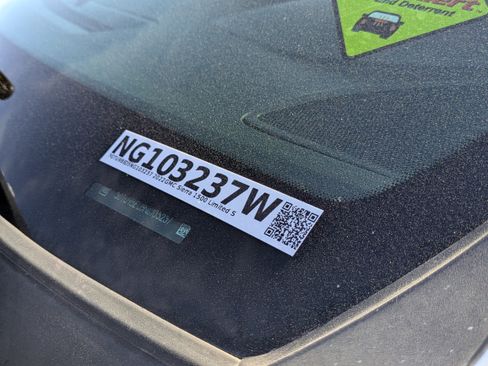 Used 2022 GMC Sierra 1500 SLE w/ X31 Off-Road Package image 29