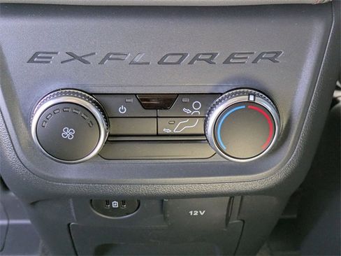 New 2026 Ford Explorer Active w/ Active Comfort Package image 27