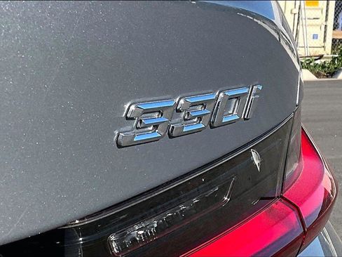 Used 2023 BMW 330i Sedan w/ Convenience Package image 8