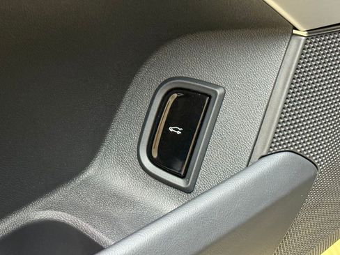 New 2026 Cadillac Lyriq Premium Sport image 25