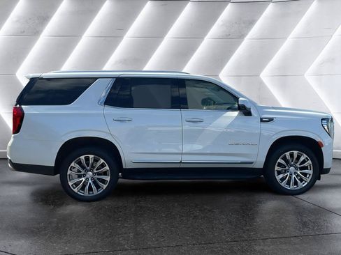 Used 2024 GMC Yukon Denali AWD/4WD image 8