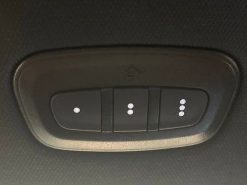 Used 2024 RAM 1500 Laramie RWD image 35