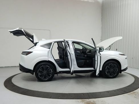Used 2025 Nissan Murano Platinum w/ Cargo Package AWD/4WD image 16