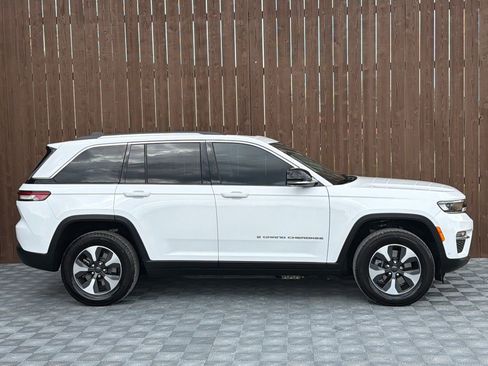 Used 2024 Jeep Grand Cherokee Limited 4xe w/ Luxury Tech Group II image 15