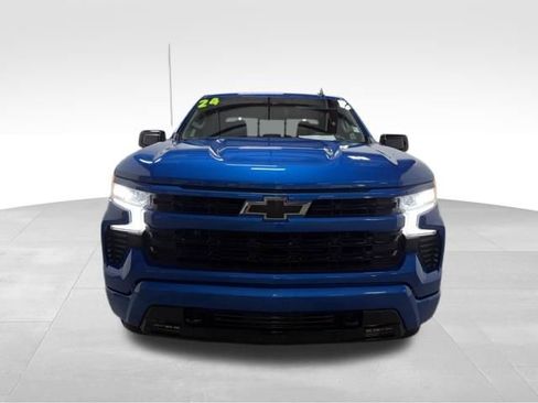 Used 2024 Chevrolet Silverado 1500 RST image 3