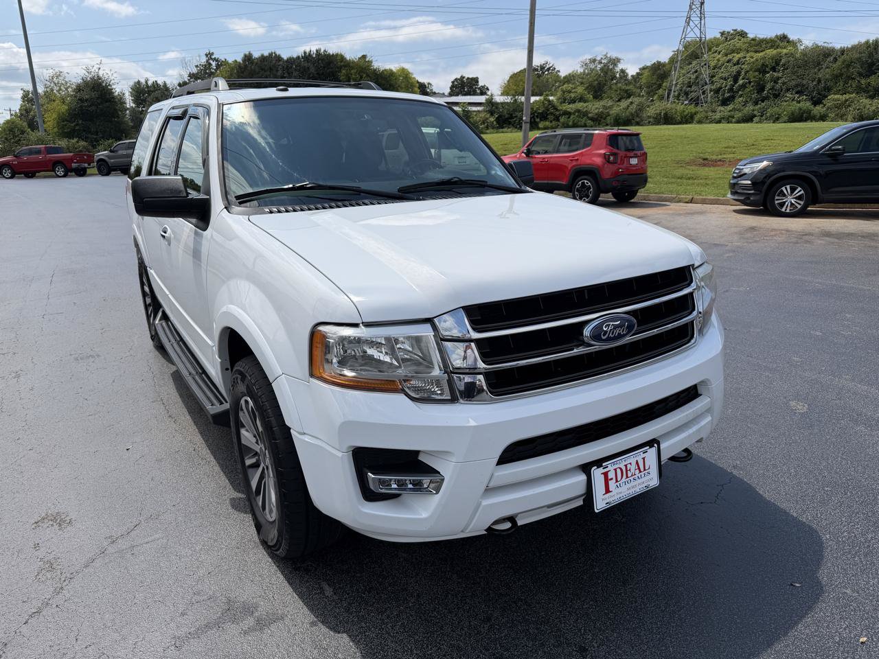Used 2017 Ford Expedition XLT AWD/4WD image 6