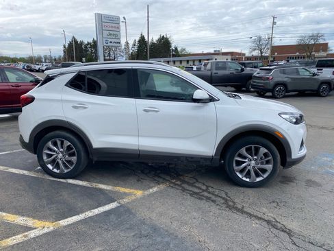 Used 2023 Buick Encore GX Essence w/ Advanced Technology Package AWD/4WD image 6