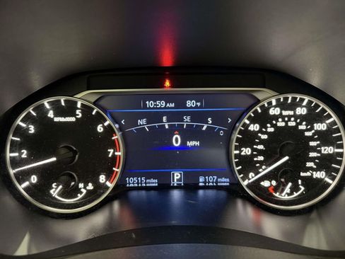Used 2024 Nissan Altima 2.5 SR w/ SR Premium Package AWD/4WD image 10